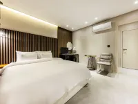 Daejeon Yuseong Stay Hotels near Noeun Station