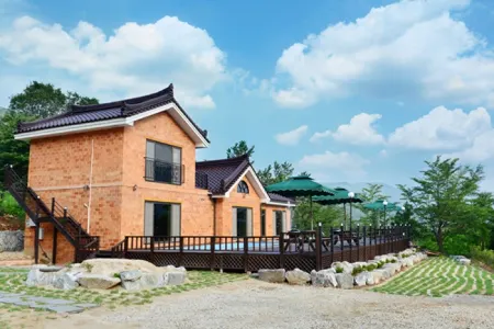 Sancheong Haneulbithosu Pension