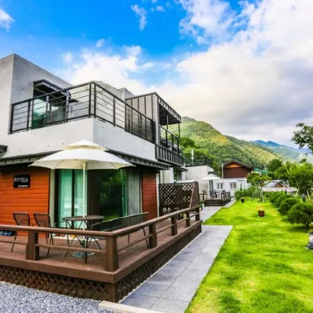 Danyang Handemy House Pension Отели рядом с достопримечательностью «Пещера Косу»