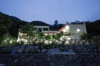 Yangsan Ma Maison Pension - Pools