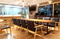 The View Hostel - Hostels