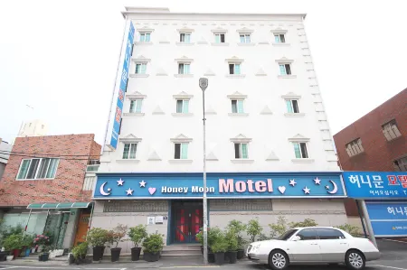 Daegu Dongseong-Ro Honeymoon