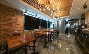 Daegu J Hotel - Housity