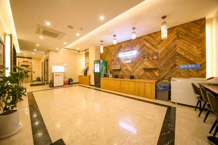 Wanju Grand Hotel