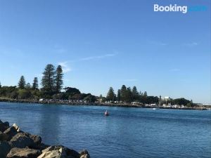 Reflections Tuncurry - 휴가 파크