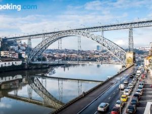 Oporto Trendy River