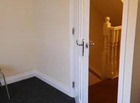 Livingston Ideal Commuter House - Housity