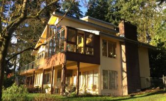 A Cascade View Bed and Breakfast - Housity