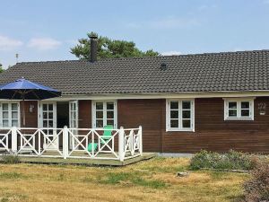 6 Person Holiday Home in Rodby