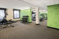 La Quinta Inn & Suites by Wyndham San Antonio Riverwalk - Kuntosalit