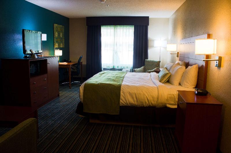 Best Western Plus Menomonie Inn & Suites