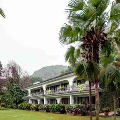 Fish Tail Lodge Hotel Exterior