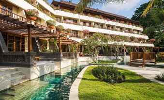 4. Nusa Dua..