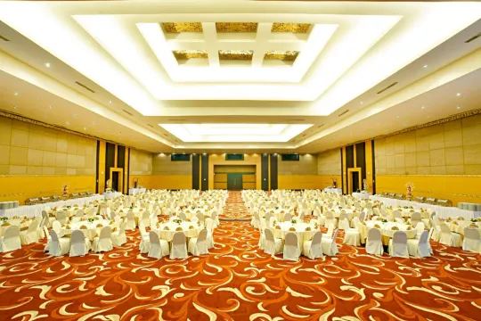 แอสตัน เดนปาซาร์ โฮเทล แอนด์ คอนเวนชั่น เซ็นเตอร์