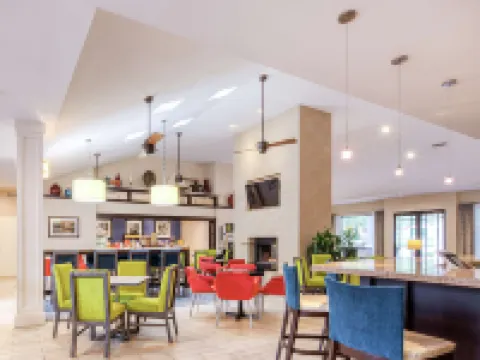 แฮมป์ตัน อินน์แอนด์สวีทส์ วิลมิงตัน/ไรท์สวิลล์บีช โรงแรมในวิลมิงตัน