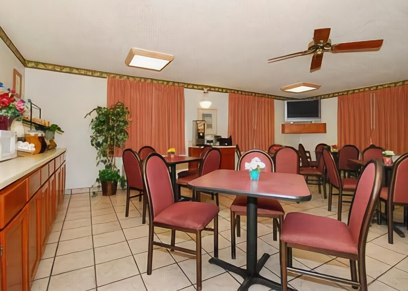 Quality Inn & Suites Del Rio