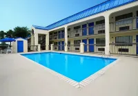 Motel 6 Jackson, MS - Southwest Hotels in Clinton