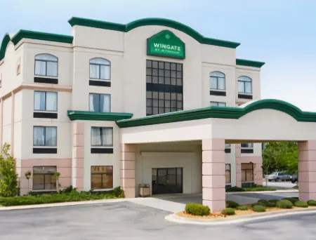 Holiday Inn Express & Suites Augusta West - Fort Gordon by IHG