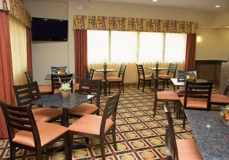 Comfort Suites Golden Isles Gateway