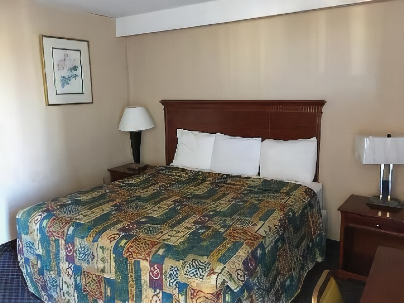 Travel Inn Petersburg Fort Lee