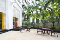 โรงแรม เออร์บานา หลังสวน โรงแรมใกล้ศาลท้าวมหาพรหมเอราวัณ