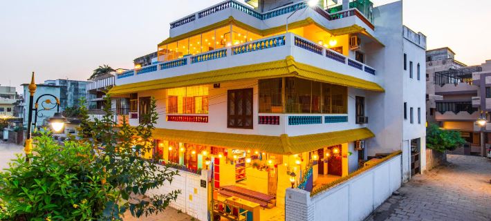 Gostops Lite Varanasi Hotels in Varanasi