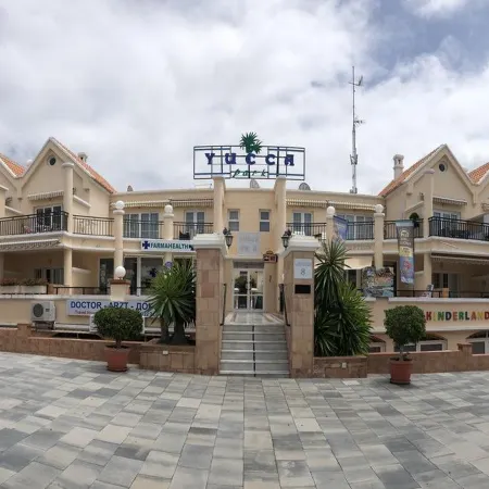 Yucca Park ApartHotel
