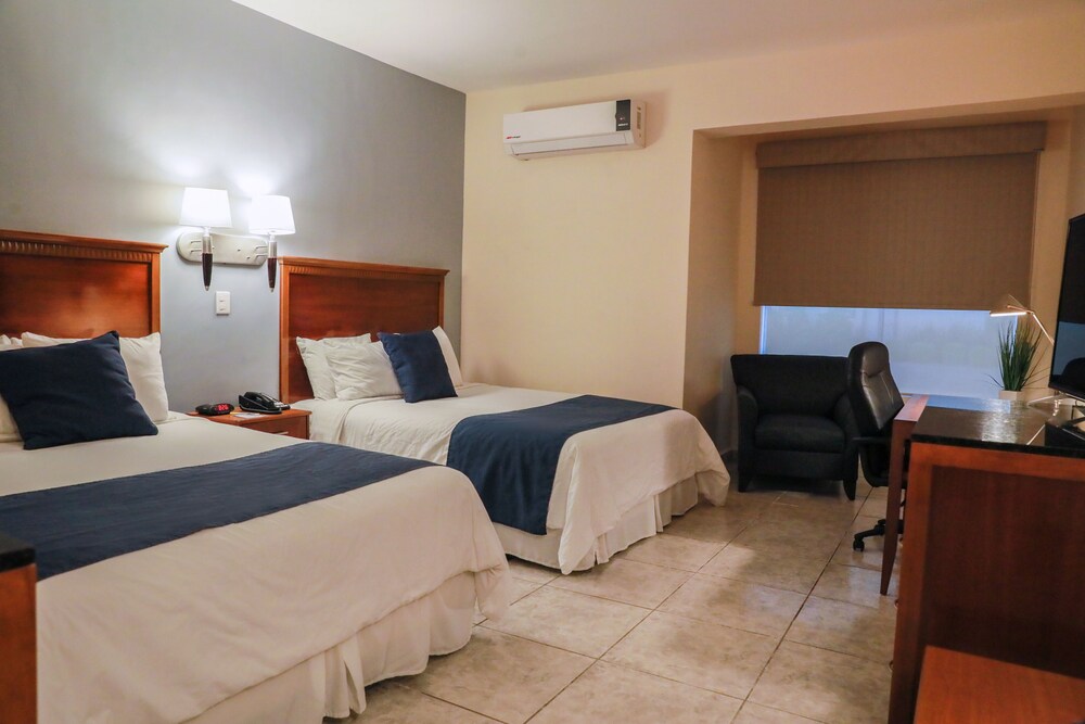 Days Inn by Wyndham Piedras Negras