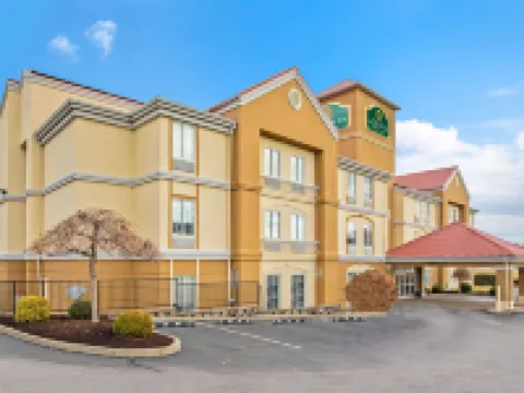 La Quinta Inn & Suites by Wyndham Lexington South / Hamburg Hotels in Lexington