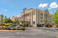 Comfort Inn & Suites Athens North - Parkering