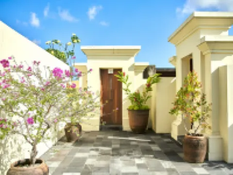 코마네카 앳 라사 사양 발리 호텔