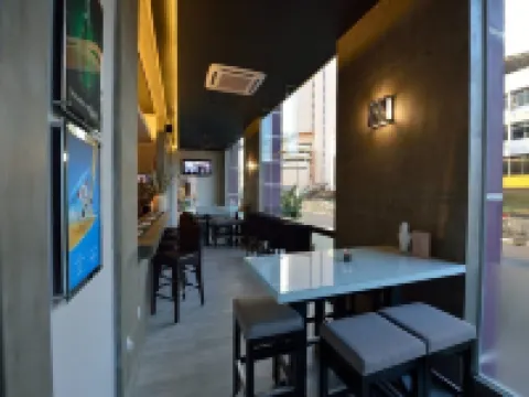 โรงแรมอาเบลล์ กูชิง โรงแรมในกูชิง