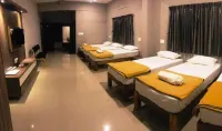Sharada Residency Hotels in Somwarpet