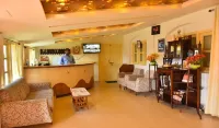 Kstdc Hotel Mayura Sudarshan ,Ooty