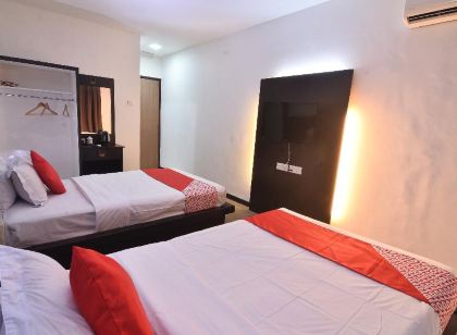 OYO 43960 Laksamana Executive & Boutique Hotel