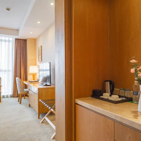 Haiyue Huan Tu Four Seasons Qingteng Hotel (Ningbo Hangzhou Bay New Zone)