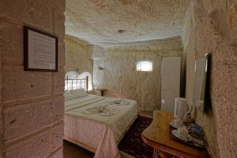 Angel Cave Suite