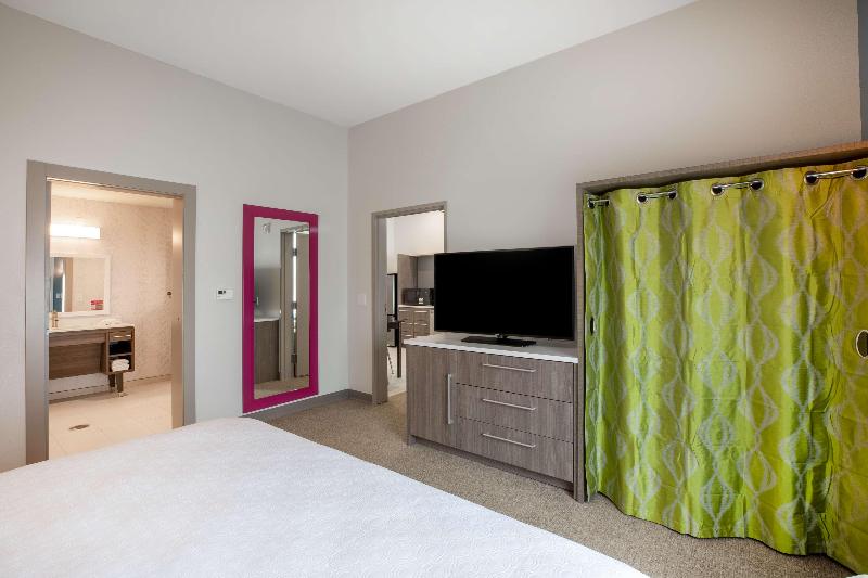 Home2 Suites by Hilton Houston IAH Airport Beltway 8