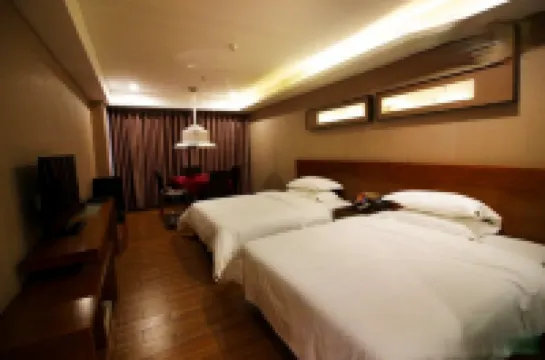 โรงแรมโรสเดลอี้จู เจียงเหมิน (ศูนย์กลางสวนตงหู)