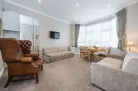 Stylish Apartment 12 Minutes by Tube from Oxford Street Free Wifi and AC