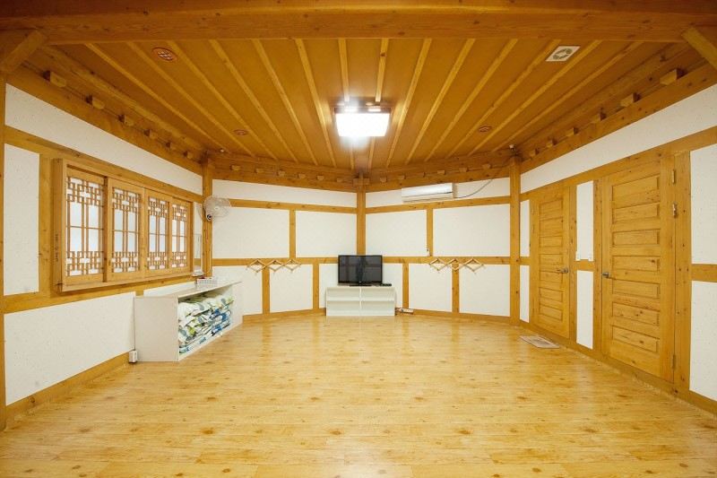 방아재 편백나무 숲 한옥펜션의 전경