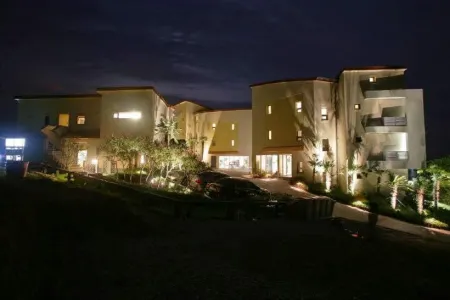 Tacet Pension Отели в г. Тхонъён