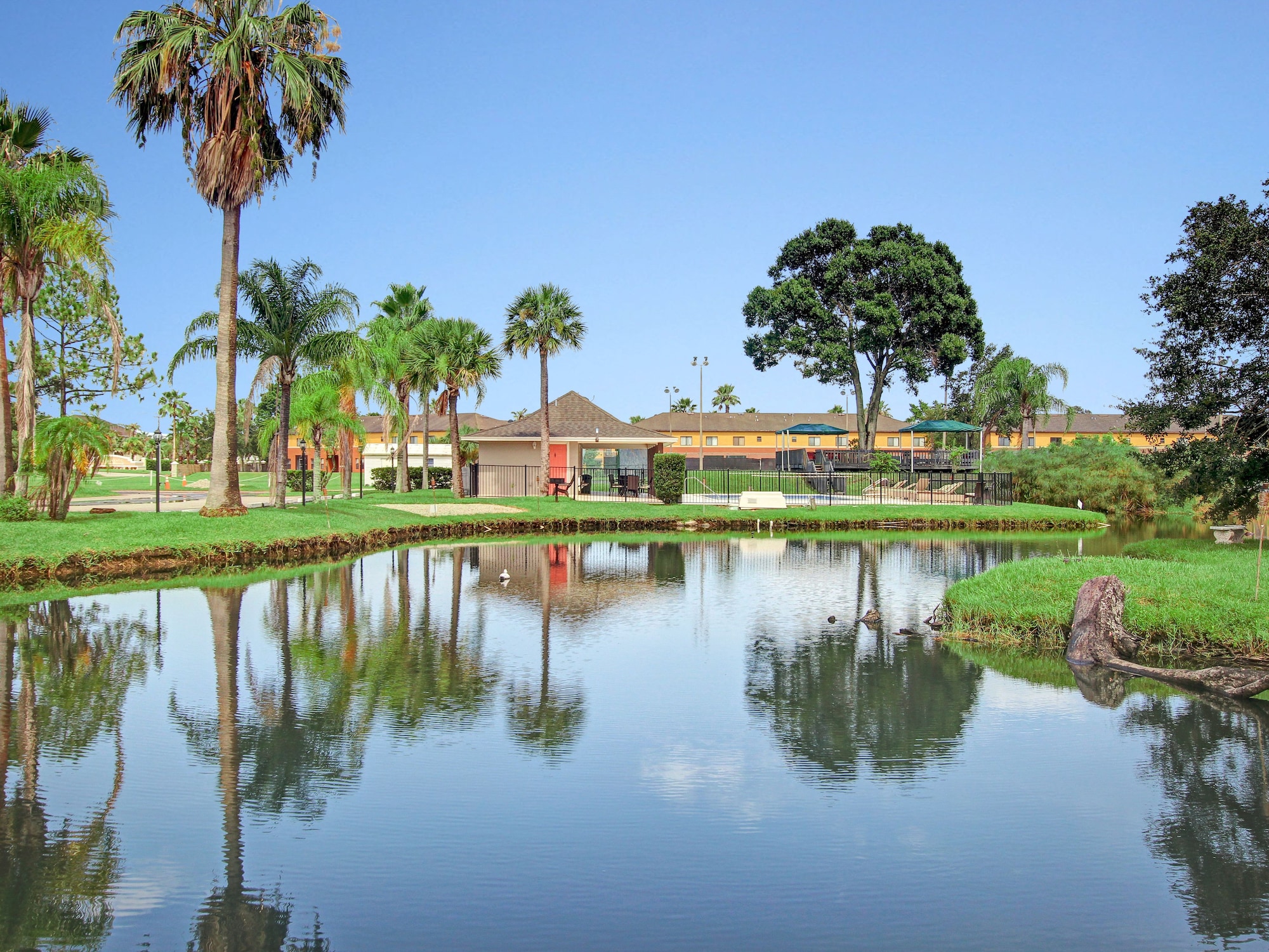 The Palmer Inn and Tennis Club