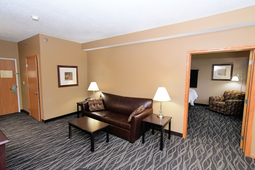 Cobblestone Inn & Suites - Denison Majestic Hills