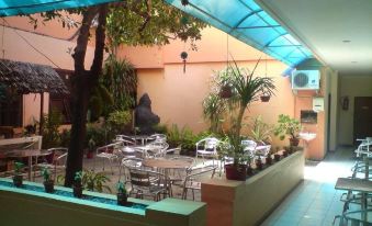 Central Hotel Manado