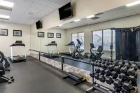 Best Western Plus Lake Front Hotel - Gym