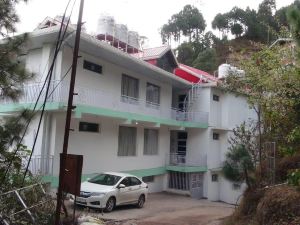 Sky Hill Kasauli Guest House