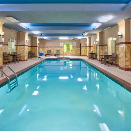 La Quinta Inn & Suites by Wyndham Little Rock - Bryant