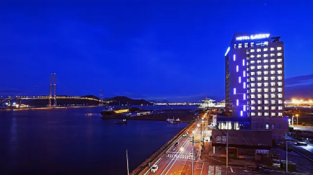 Gwangyang Lacky Hotel
