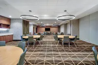 Holiday Inn Erie Hotels in Summit Township